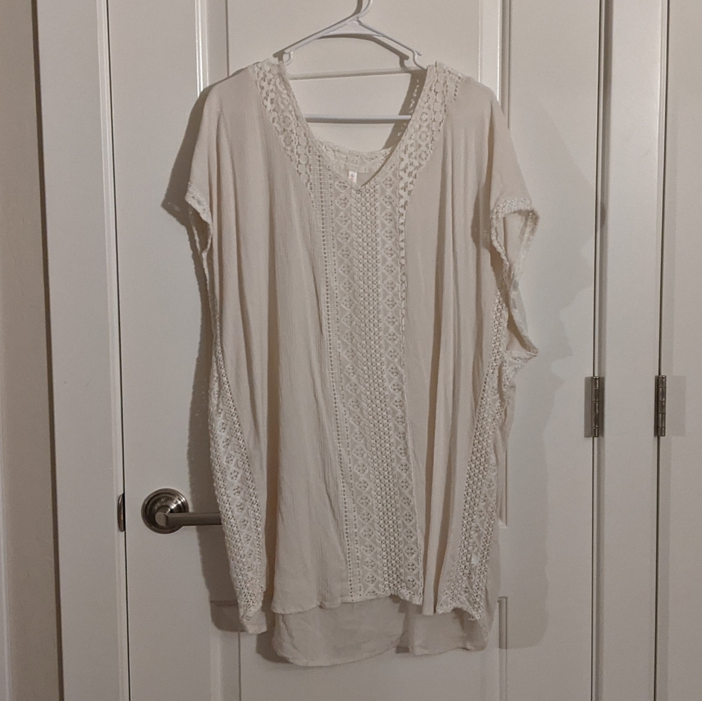 Xhilaration Tunic Off-White Lace Detailing